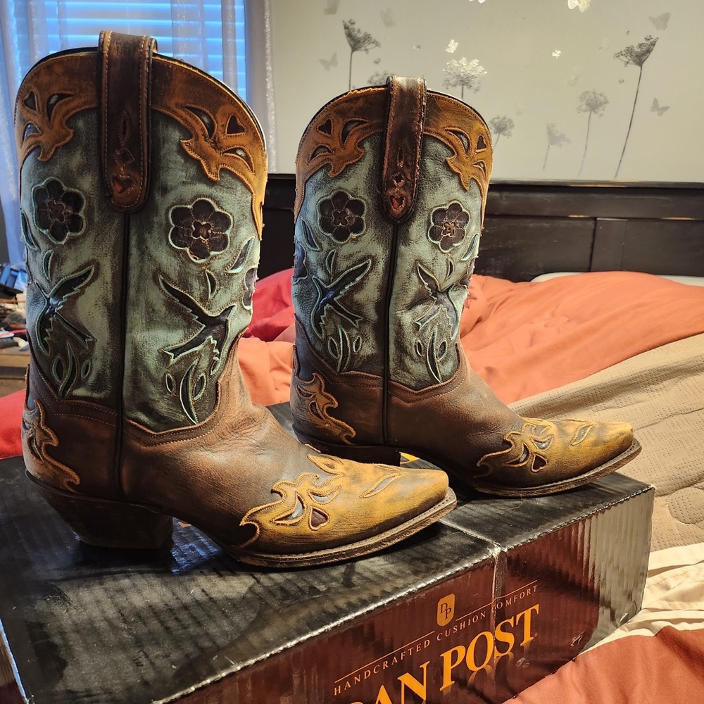 Beautiful real leather Dan Post boots